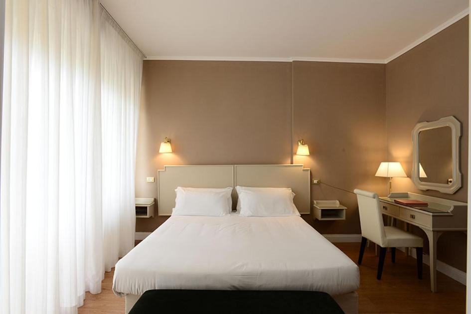 Silva Hotel Splendid Fiuggi Exterior foto